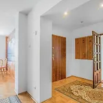 2 Bedroom Gorgeous In Lejlighed *